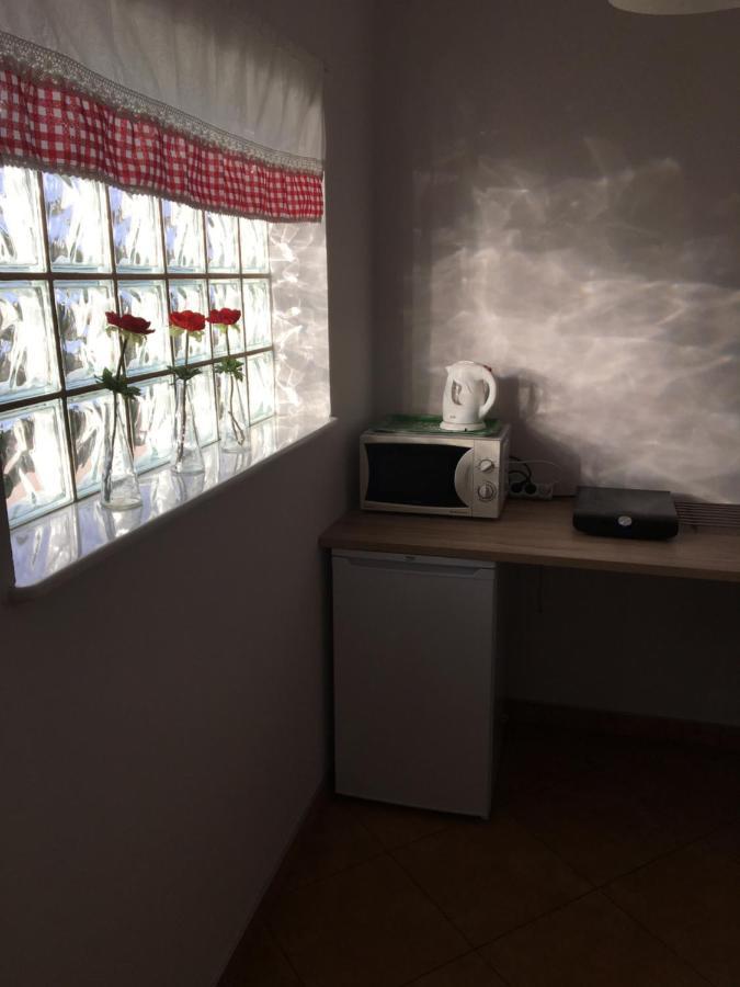 Emada- Pokoje Goscinne I Studia Ostrowo  Buitenkant foto
