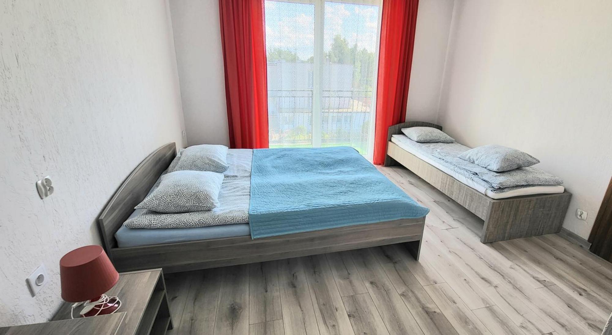 Emada- Pokoje Goscinne I Studia Ostrowo  Kamer foto